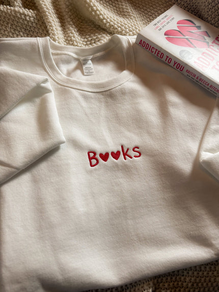 Book Lover – Embroidered Sweatshirt Petitrue