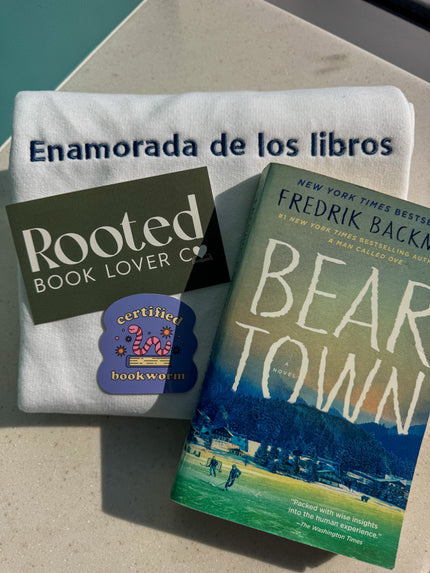 Enamorada De Los Libros – Embroidered Sweatshirt Rooted Book Lover Co