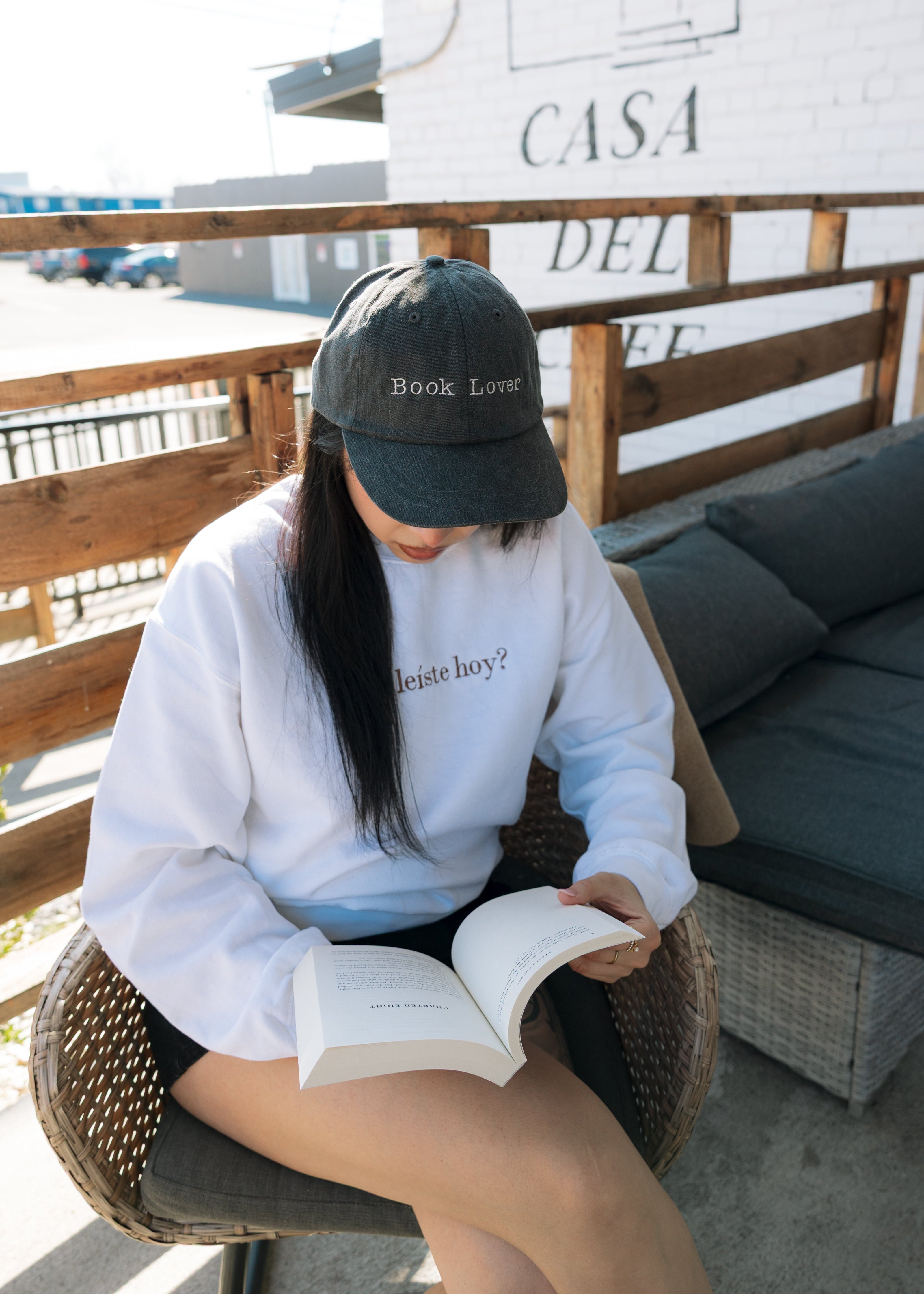 Ya Leíste Hoy? – Embroidered Sweatshirt Rooted Book Lover Co