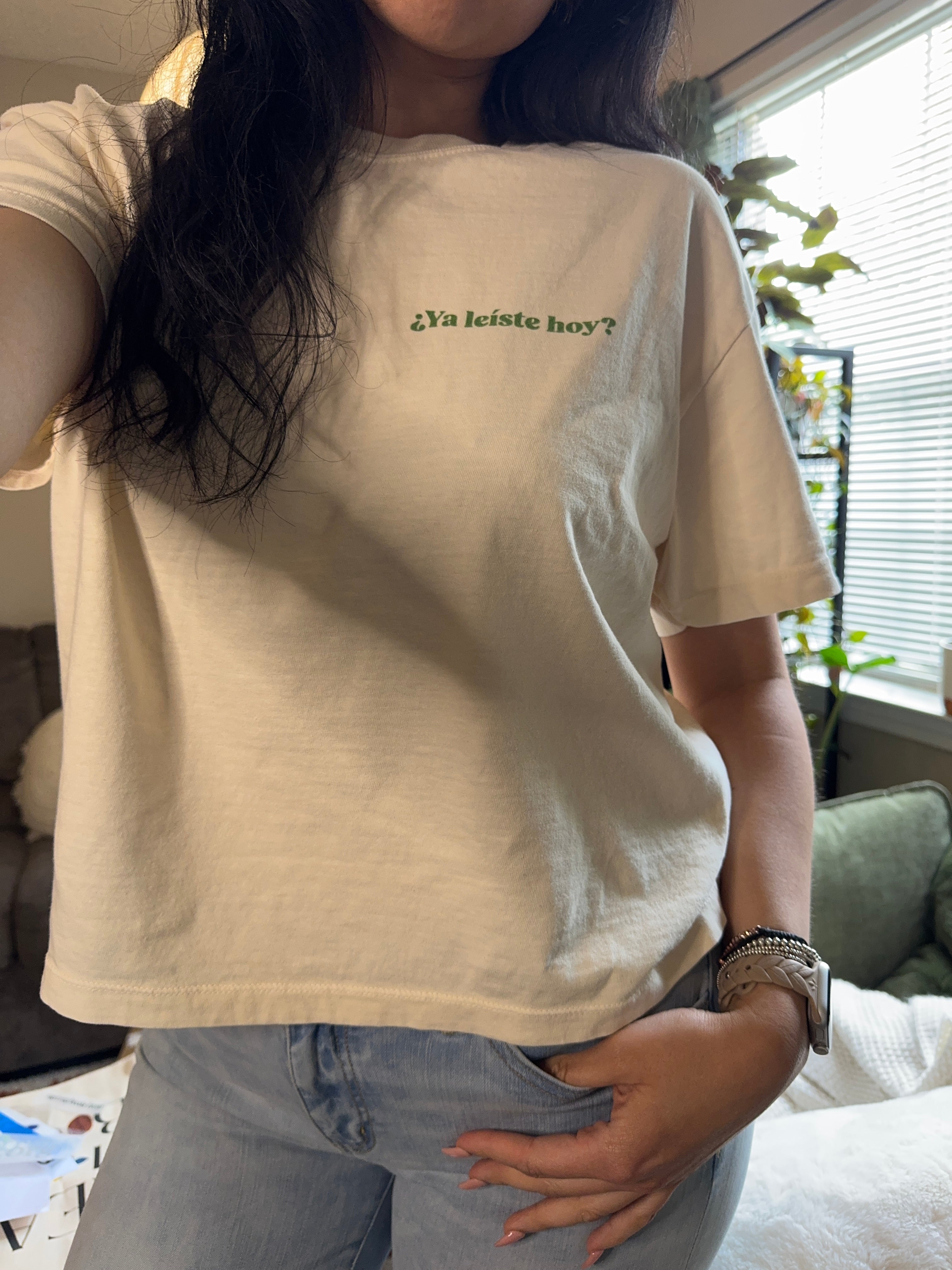 ¿Ya Leíste? Signature Crop Tee Rooted Book Lover Co